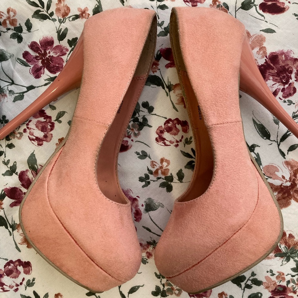 2 for 1 👠👠 Heals Bundle - Picture 3 of 16